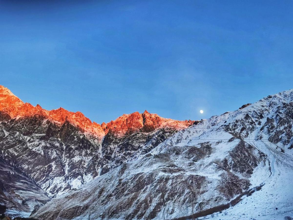 Hotel Diamond Kazbegi Kültér fotó
