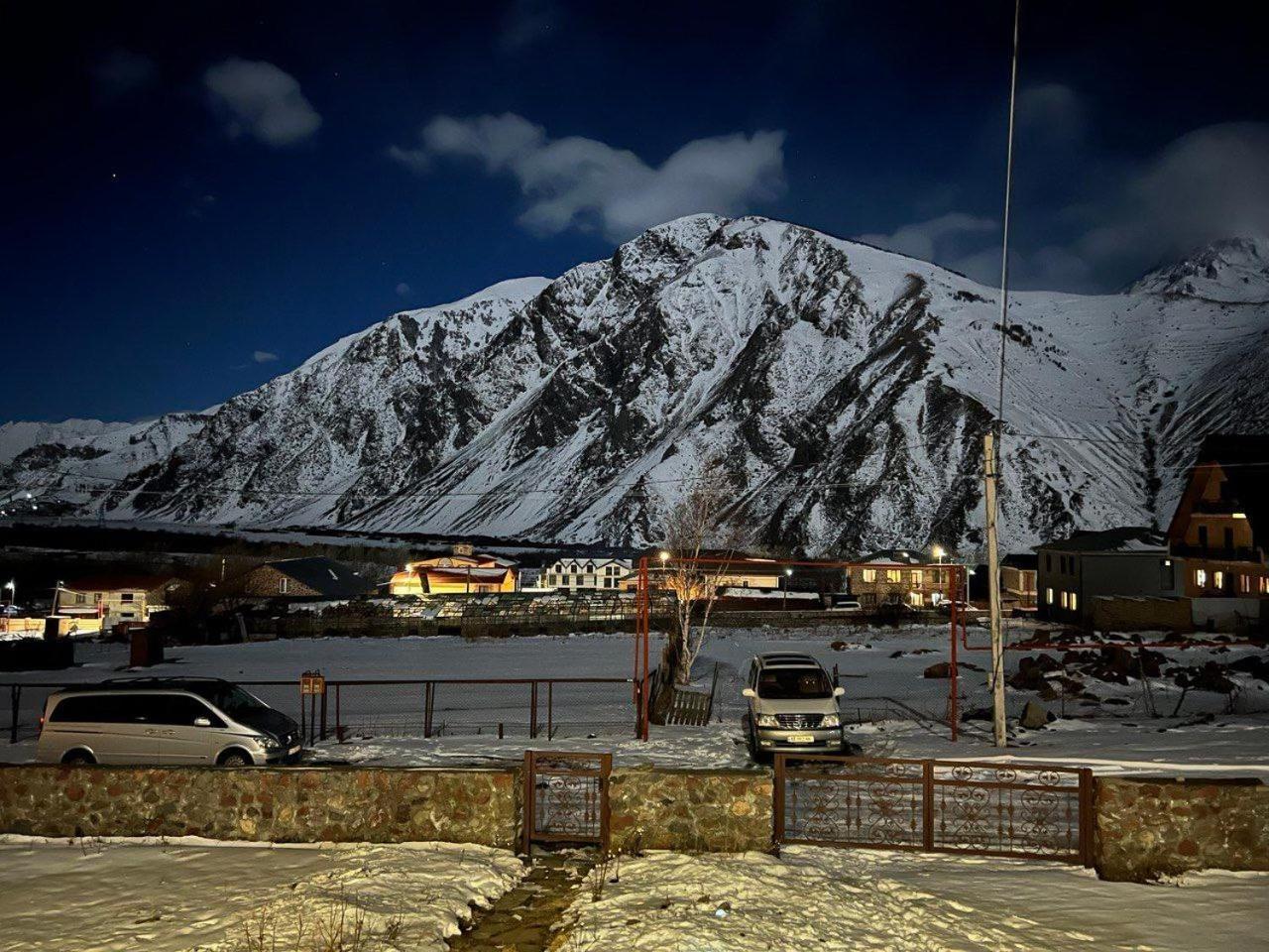 Hotel Diamond Kazbegi Kültér fotó
